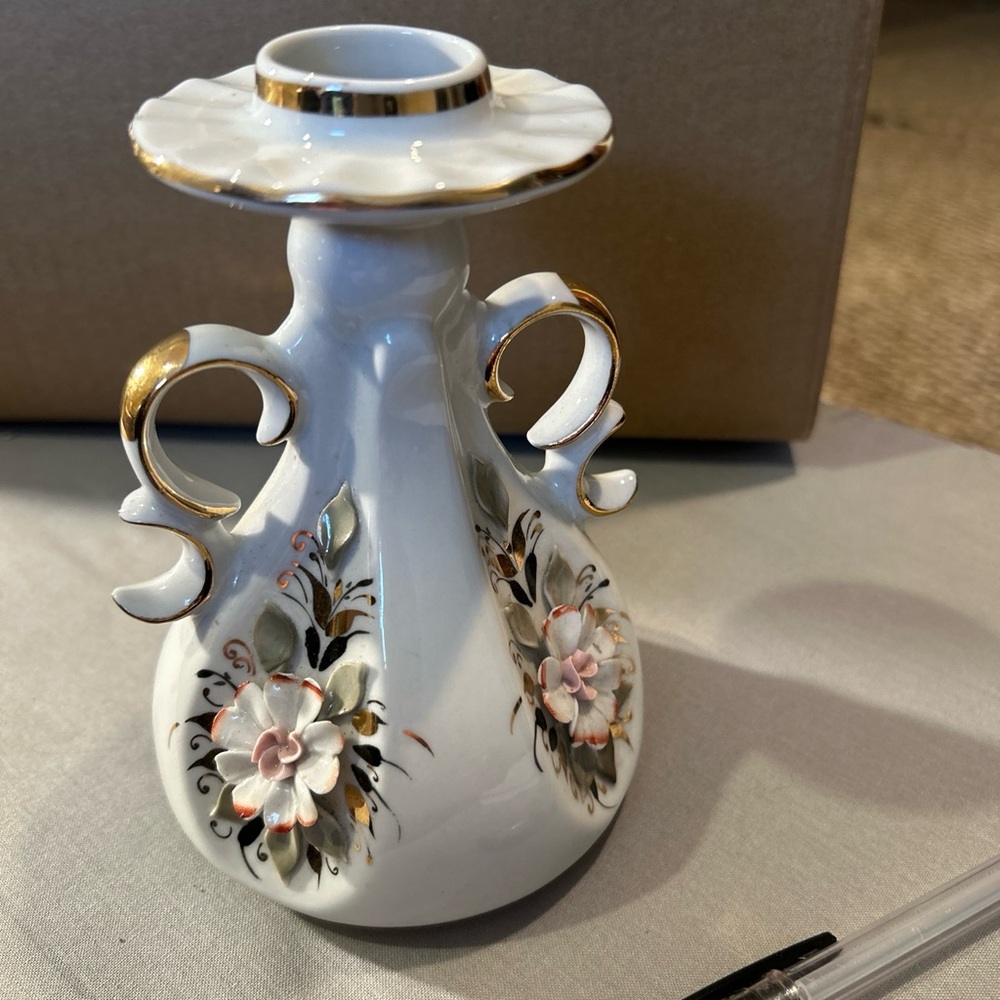 Fenix porcelain floral candlestick holder